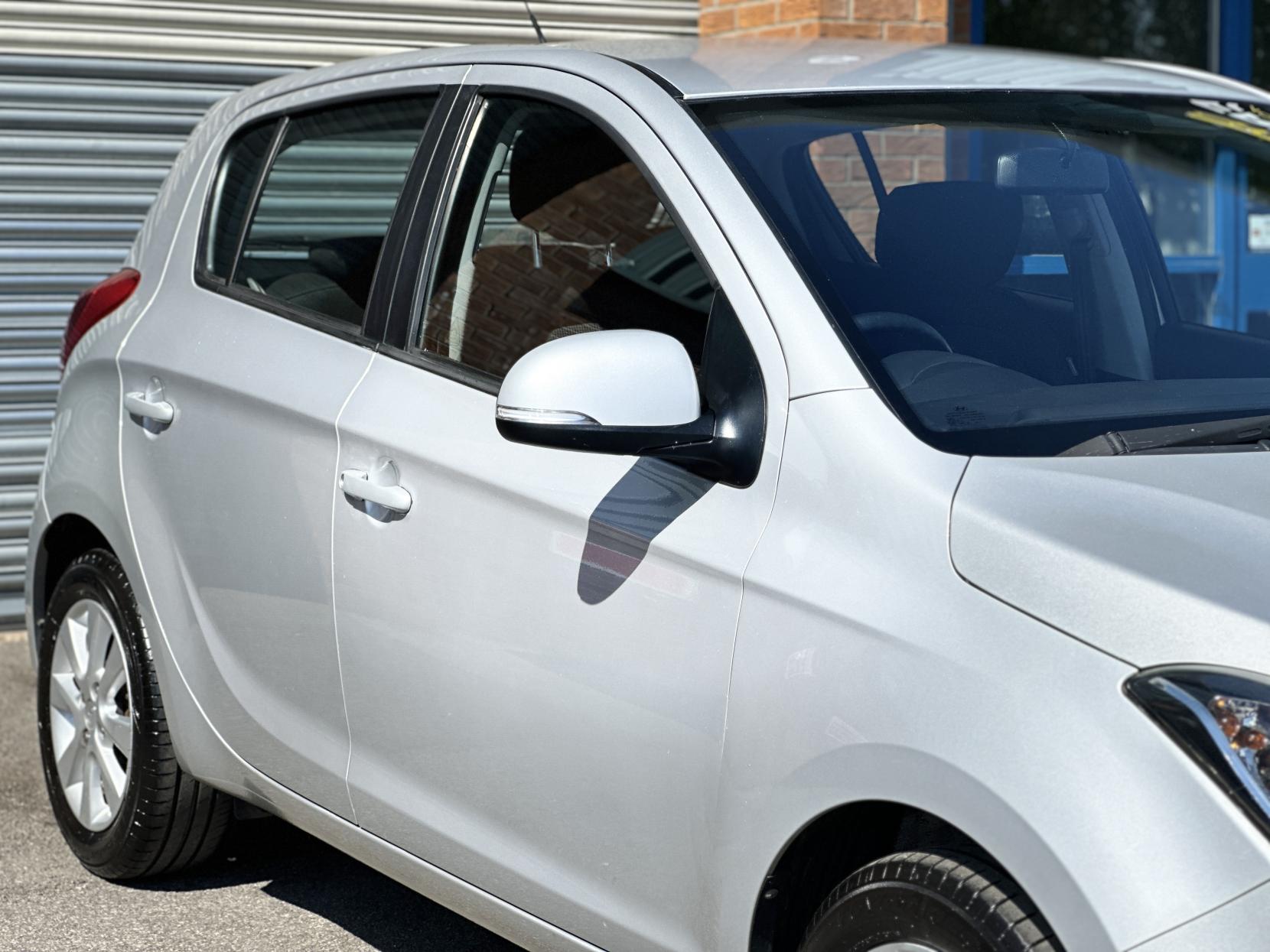 Hyundai i20 1.2 Active Hatchback 5dr Petrol Manual Euro 5 (85 bhp)