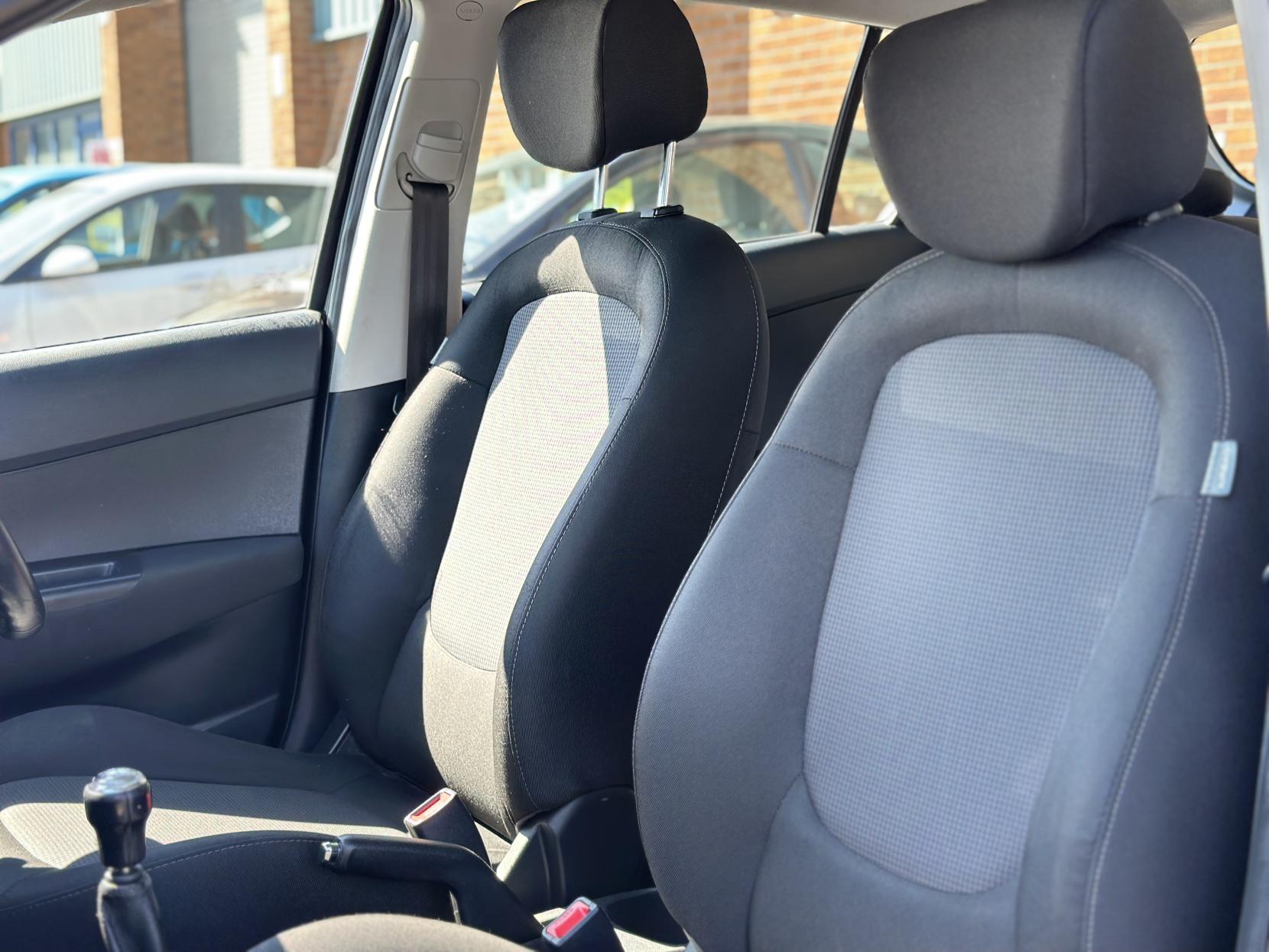 Hyundai i20 1.2 Active Hatchback 5dr Petrol Manual Euro 5 (85 bhp)