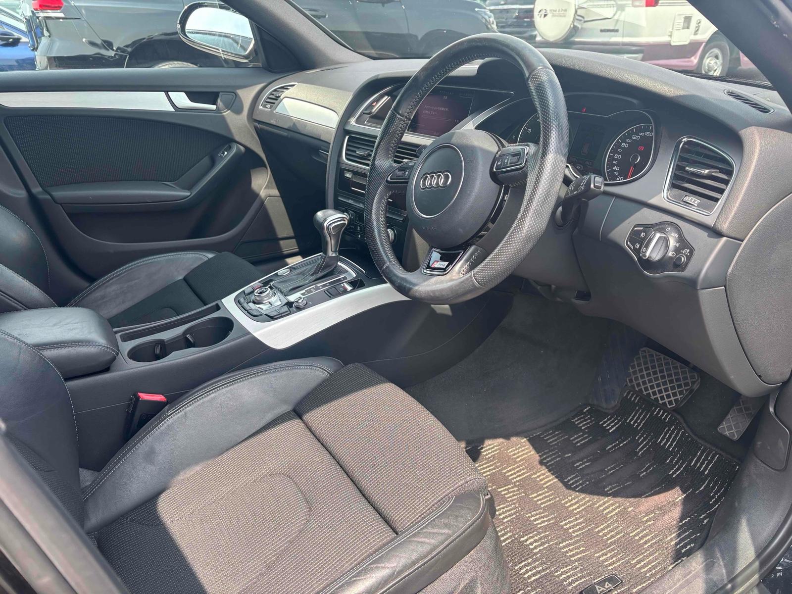 Audi A4 2.0 TFSI S line Saloon 4dr Petrol Multitronic Euro 5 (s/s) (211 ps)