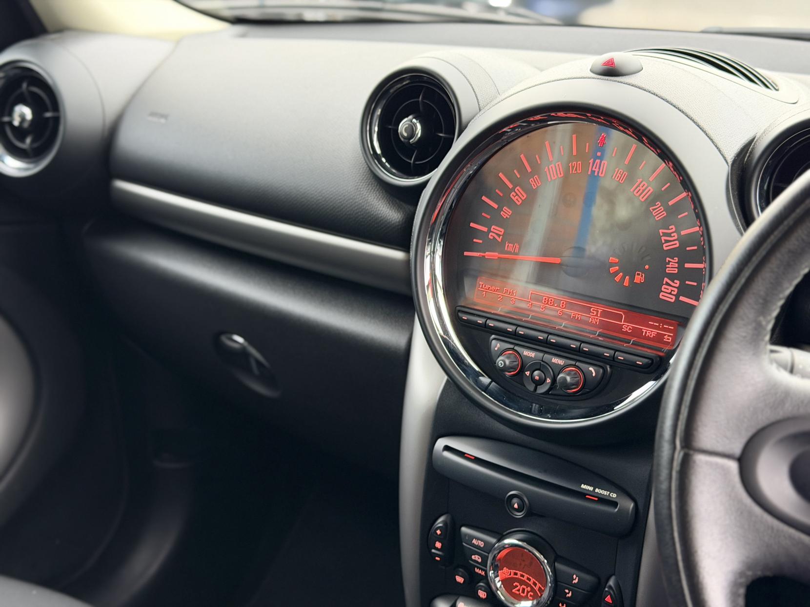 MINI Countryman 2.0 Cooper D SUV 5dr Diesel Auto Euro 5 (112 ps)