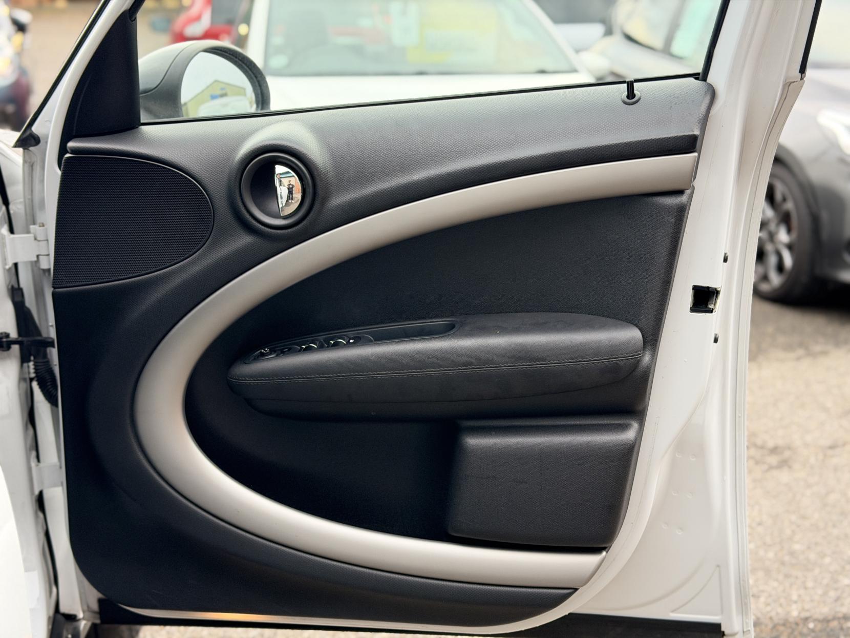 MINI Countryman 2.0 Cooper D SUV 5dr Diesel Auto Euro 5 (112 ps)