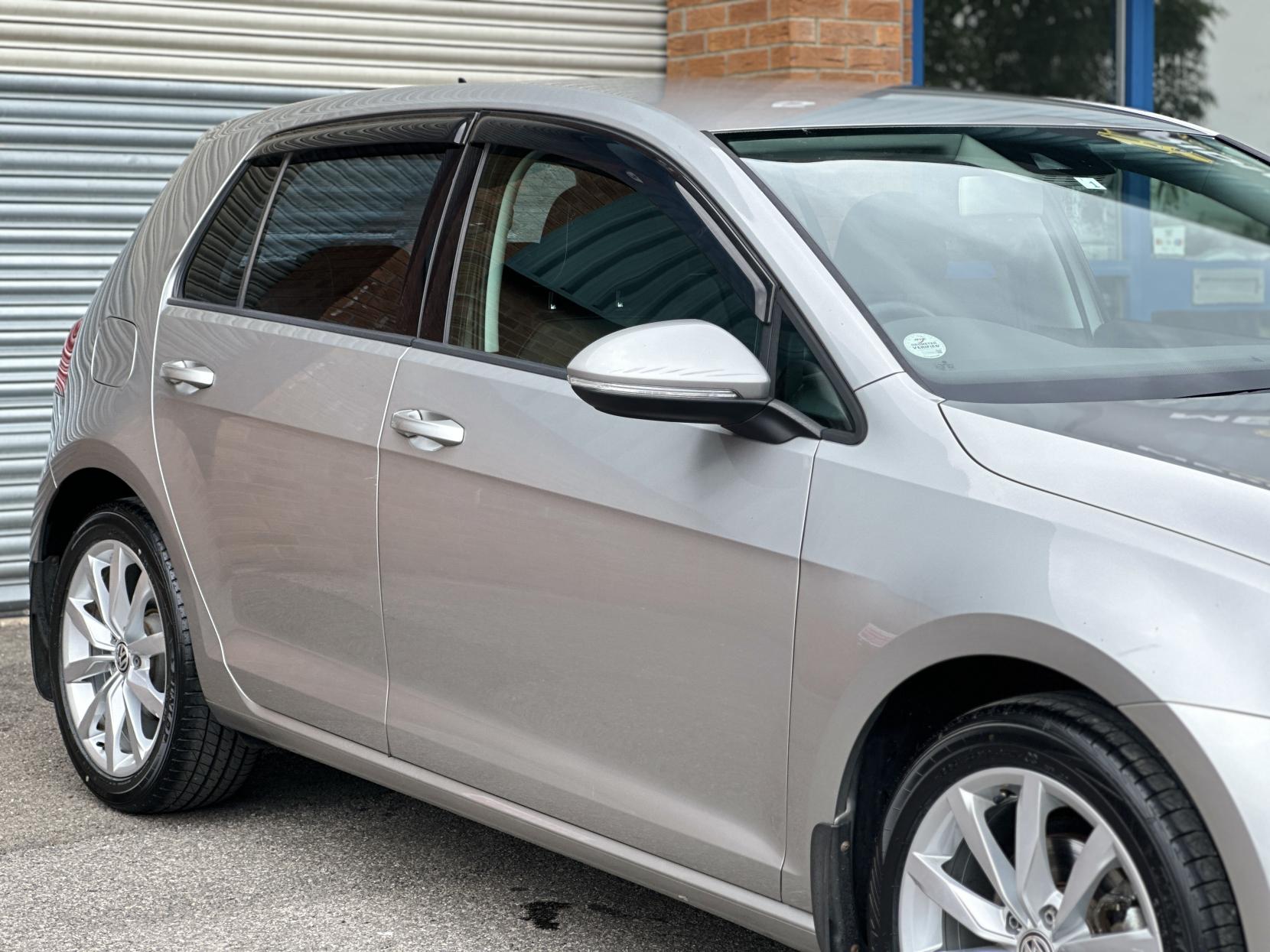 Volkswagen Golf 1.4 TSI BlueMotion Tech ACT GT Hatchback 5dr Petrol DSG Euro 6 (s/s) (140 ps)