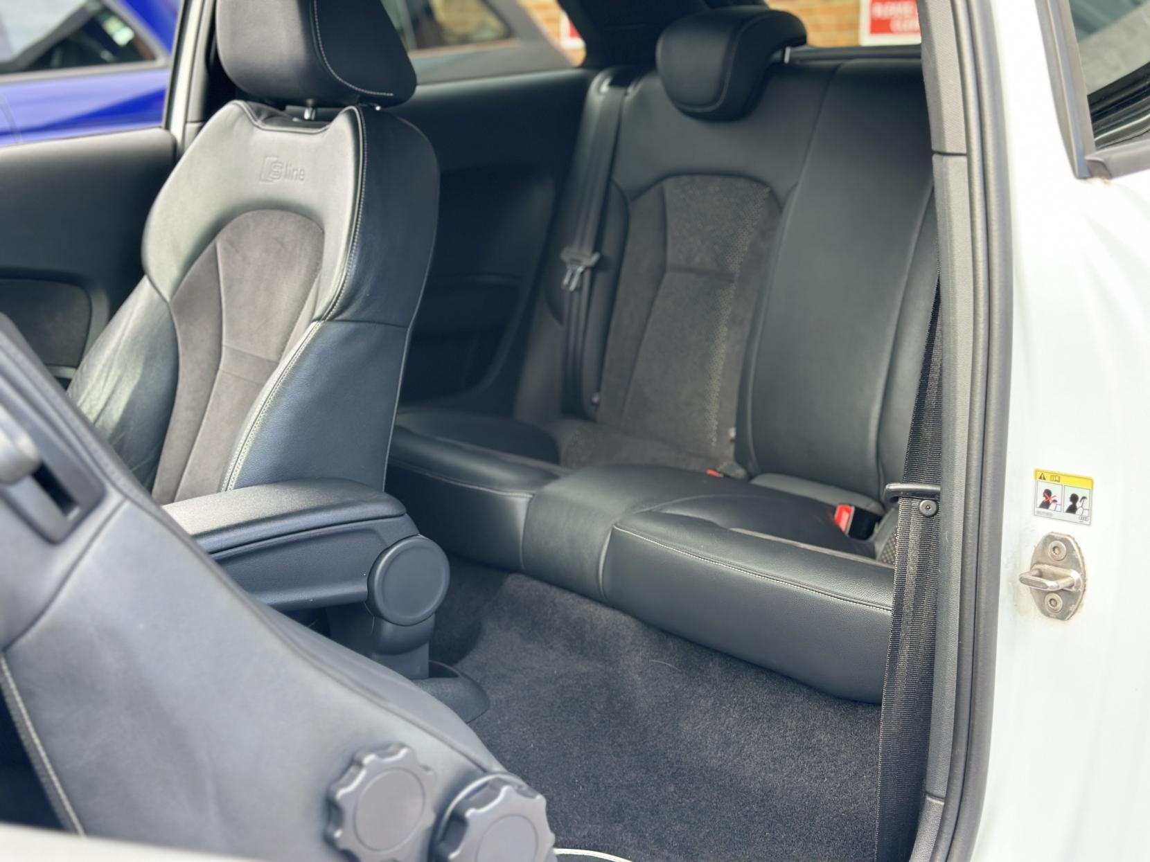 Audi A1 1.4 TFSI CoD Black Edition Hatchback 3dr Petrol Manual Euro 6 (s/s) (150 ps)