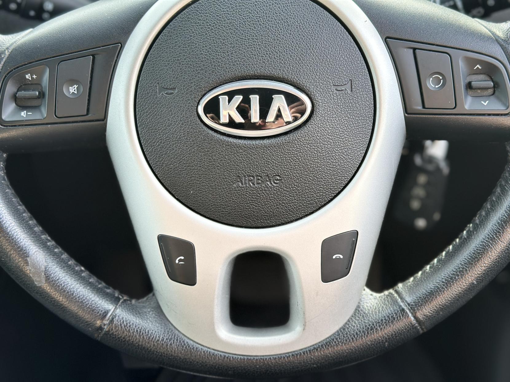 Kia Venga 1.6 2 MPV 5dr Petrol Auto Euro 5 (123 bhp)