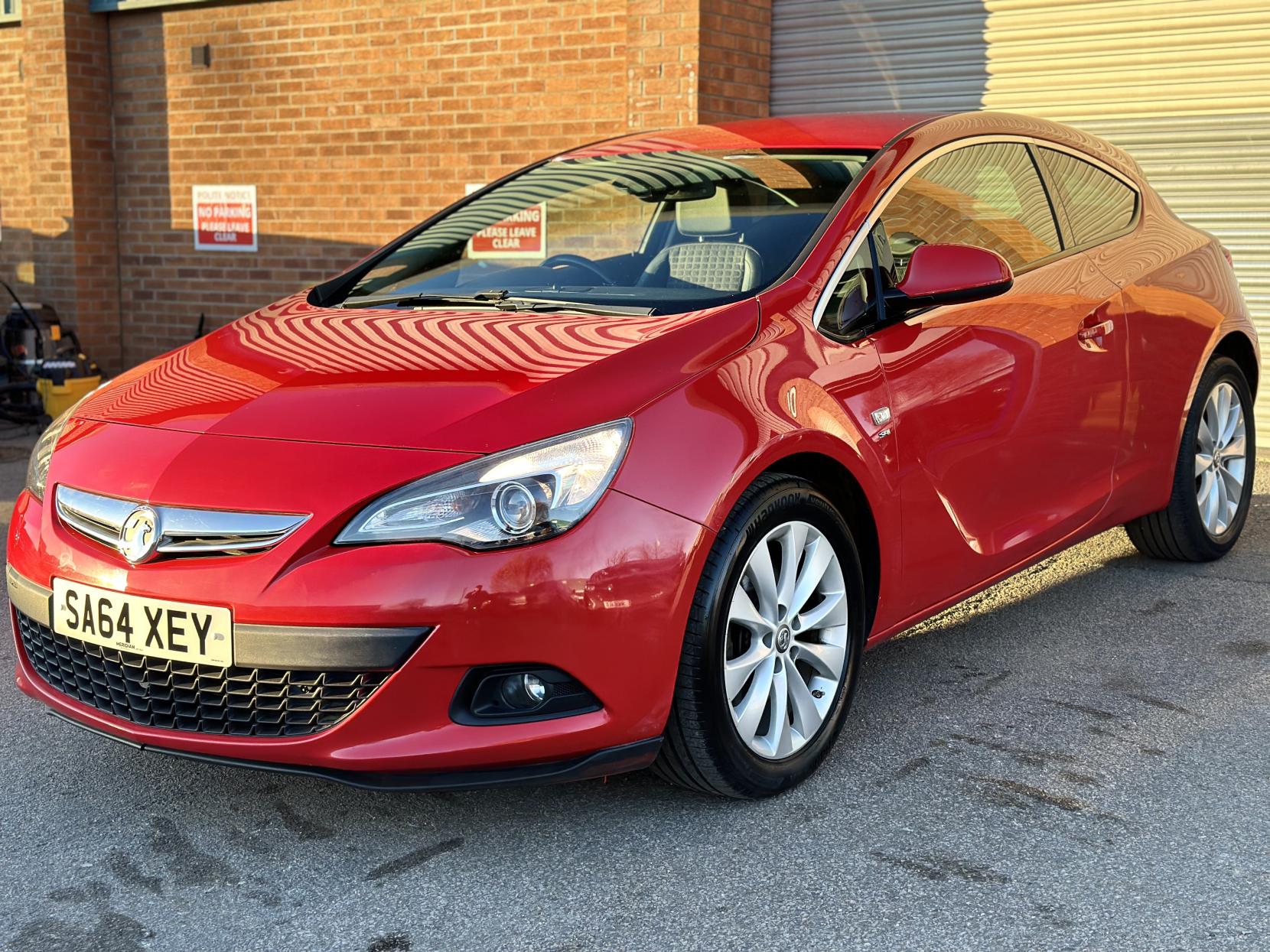 Vauxhall Astra GTC 2.0 CDTi SRi Coupe 3dr Diesel Manual Euro 5 (s/s) (165 ps)