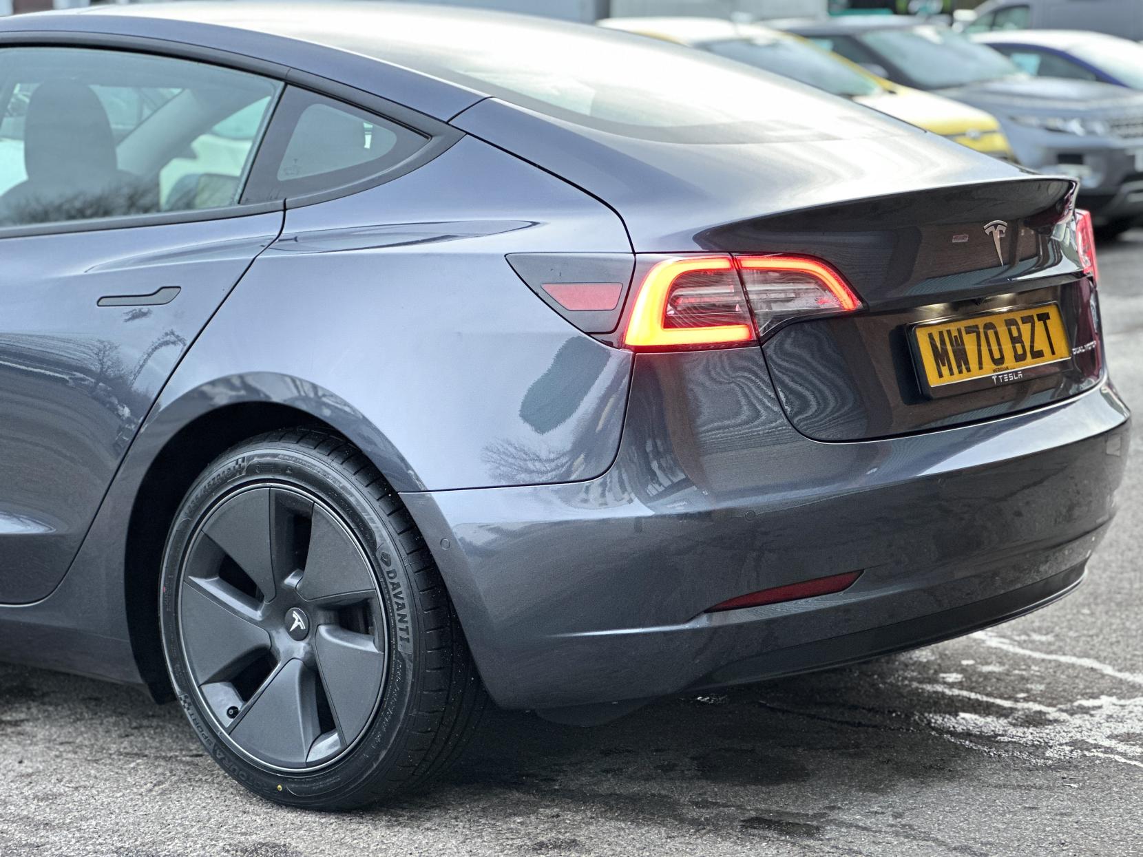 Tesla Model 3 (Dual Motor) Long Range Saloon 4dr Electric Auto 4WDE (346 ps)