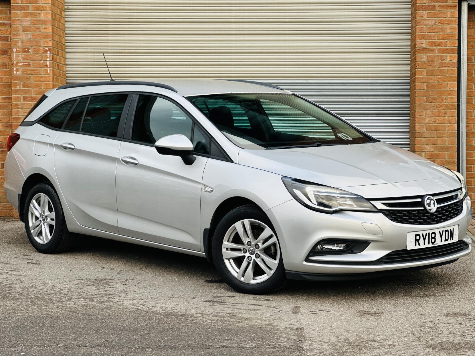 Vauxhall Astra 1.6 CDTi ecoFLEX Design Sports Tourer 5dr Diesel Manual Euro 6 (s/s) (110 ps)