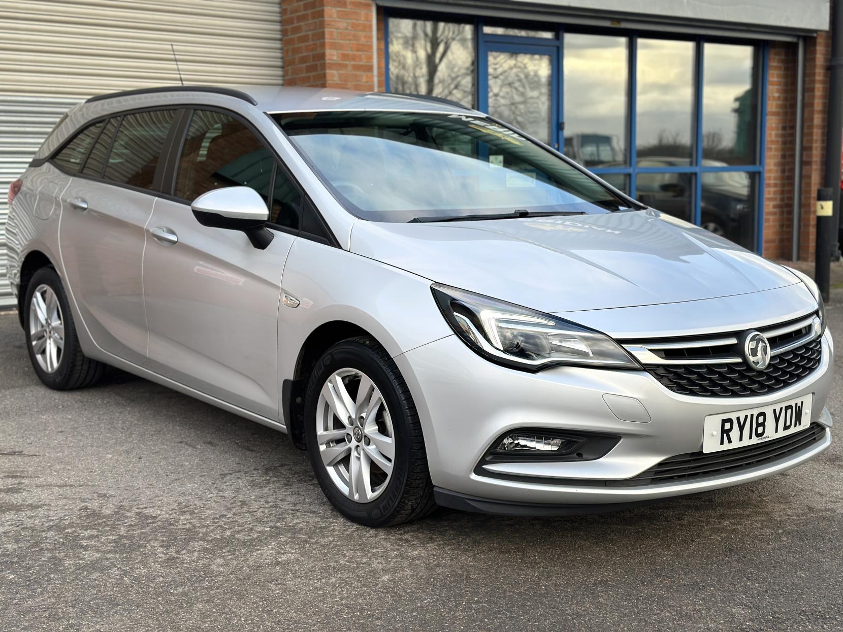 Vauxhall Astra 1.6 CDTi ecoFLEX Design Sports Tourer 5dr Diesel Manual Euro 6 (s/s) (110 ps)