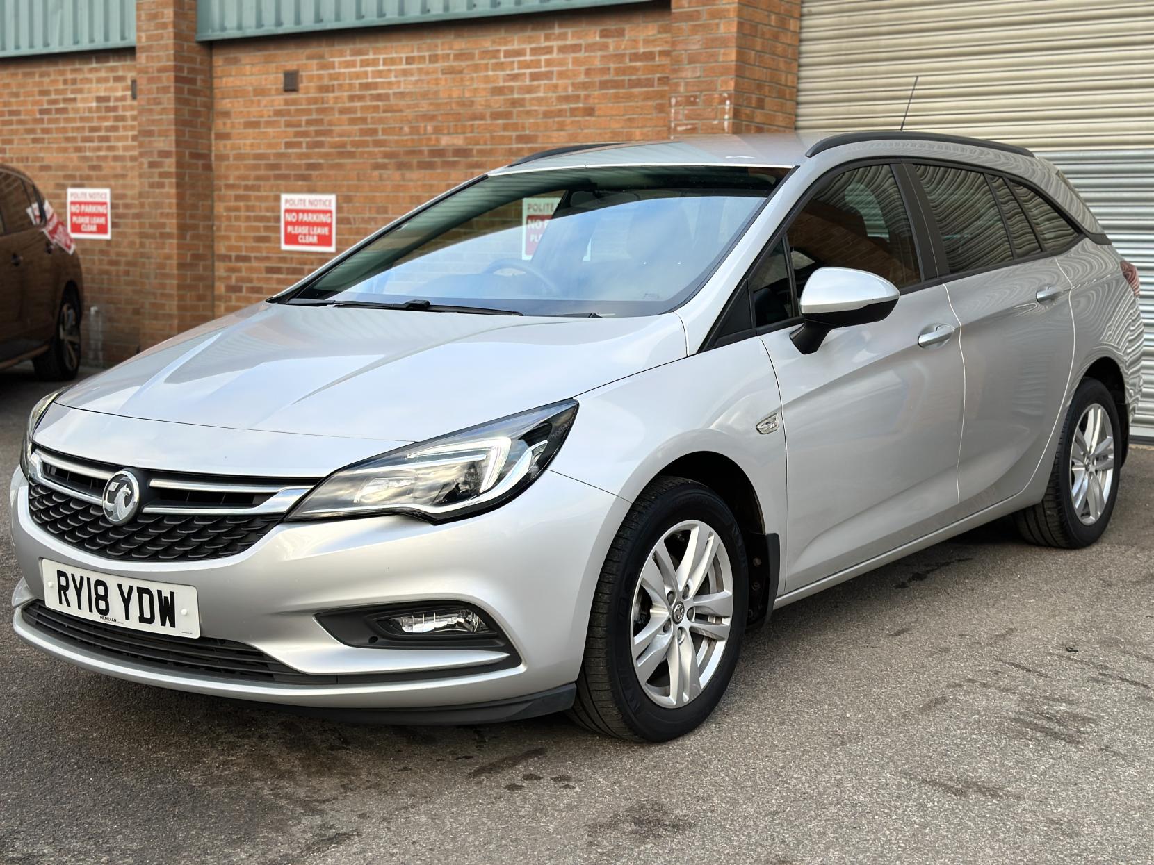 Vauxhall Astra 1.6 CDTi ecoFLEX Design Sports Tourer 5dr Diesel Manual Euro 6 (s/s) (110 ps)