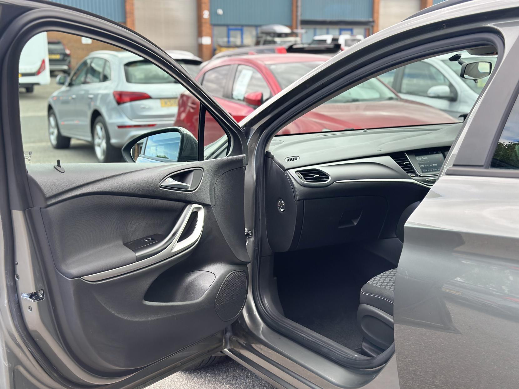Vauxhall Astra 1.6 CDTi ecoFLEX Design Sports Tourer 5dr Diesel Manual Euro 6 (s/s) (110 ps)