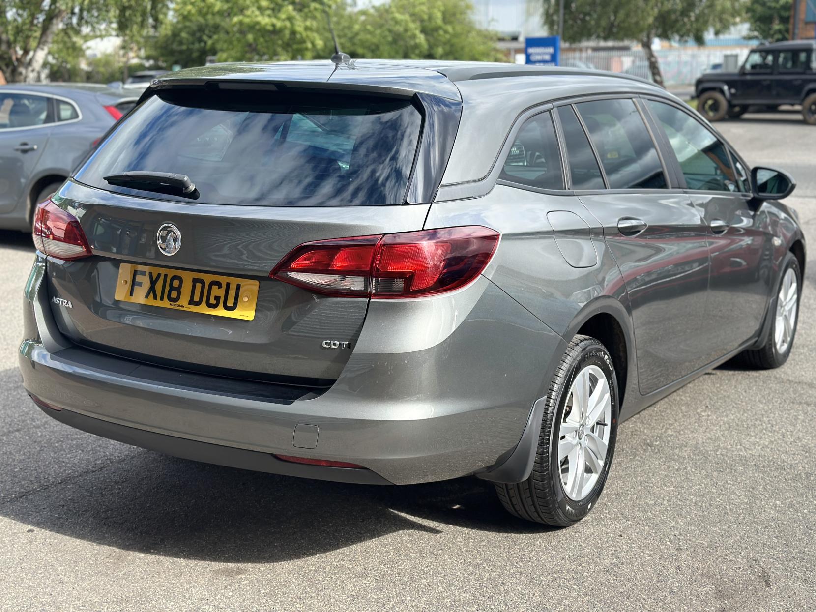 Vauxhall Astra 1.6 CDTi ecoFLEX Design Sports Tourer 5dr Diesel Manual Euro 6 (s/s) (110 ps)