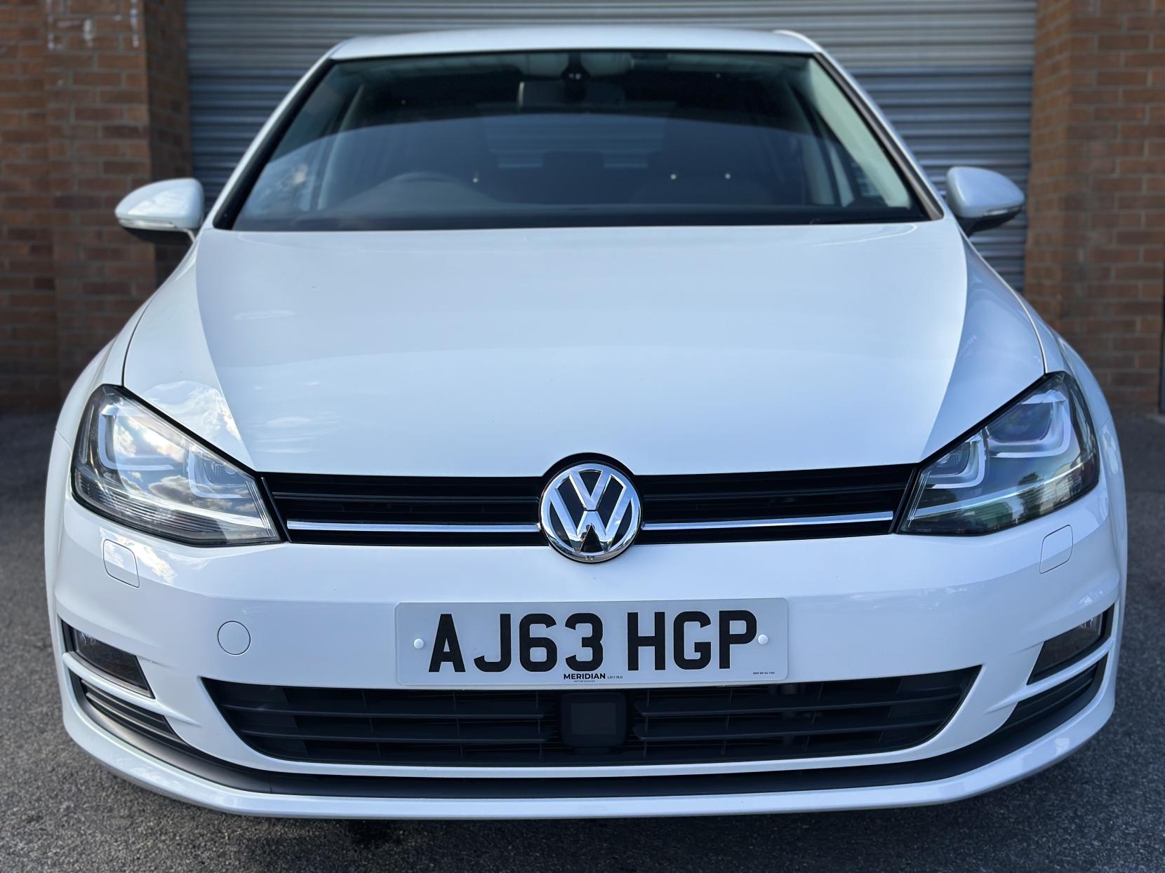 Volkswagen Golf 1.2 TSI BlueMotion Tech S Hatchback 5dr Petrol DSG Euro 5 (s/s) (105 ps)
