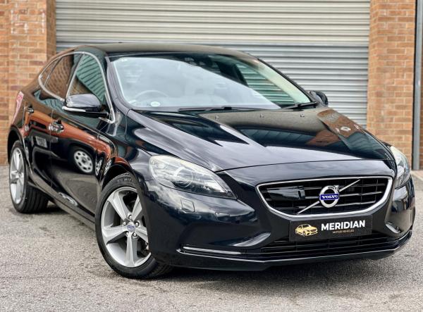 Volvo V40 1.6 T4 SE Lux Nav Hatchback 5dr Petrol Powershift Euro 5 (s/s) (180 ps)