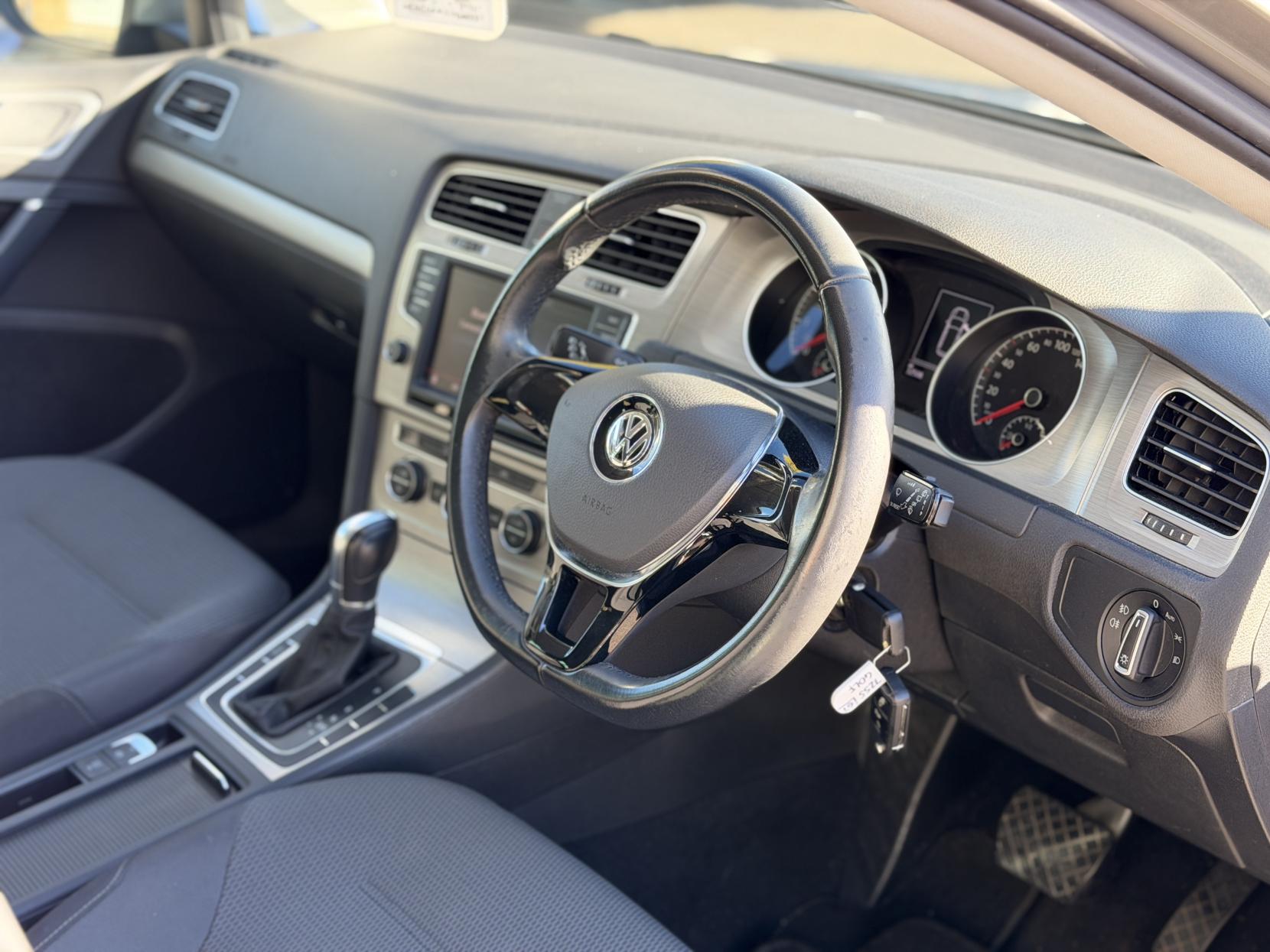 Volkswagen Golf 1.2 TSI BlueMotion Tech S Estate 5dr Petrol DSG