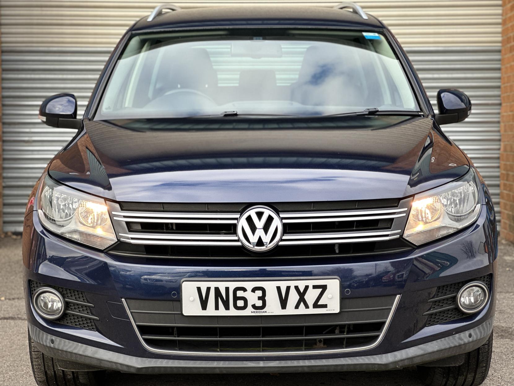 Volkswagen Tiguan 2.0 TDI BlueMotion Tech Match SUV 5dr Diesel DSG 4WD Euro 5 (s/s) (140 ps)