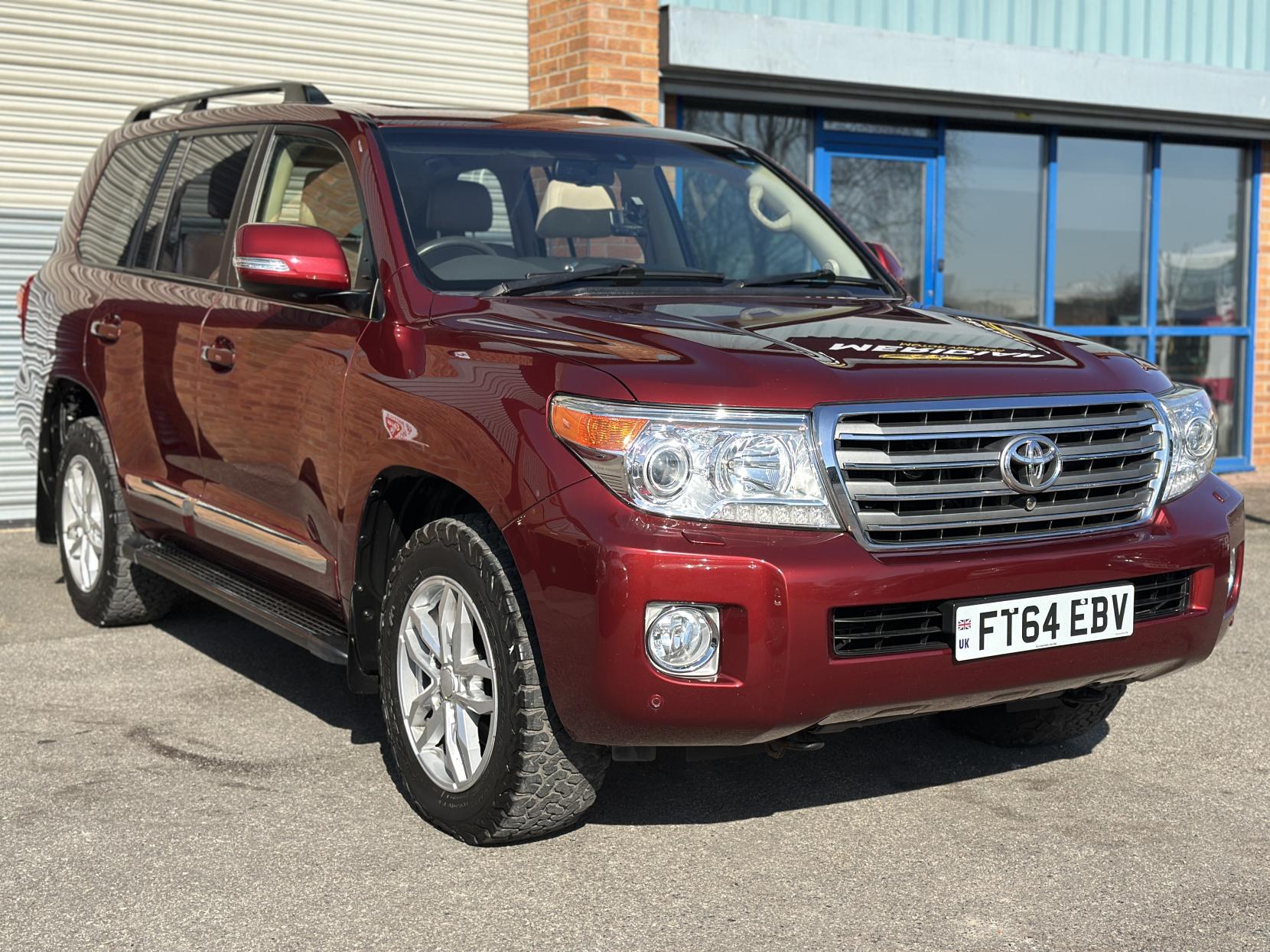 Toyota Land Cruiser 4.5 D-4D V8 SUV 5dr Diesel Auto 4WD Euro 5 (268 ps)