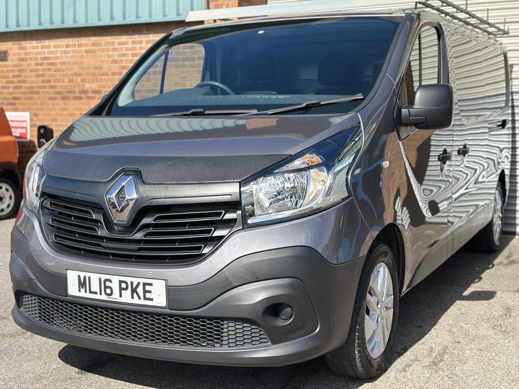 Renault Trafic 1.6 dCi 29 Business Panel Van 5dr Diesel Manual LWB Standard Roof Euro 5 (115 ps)