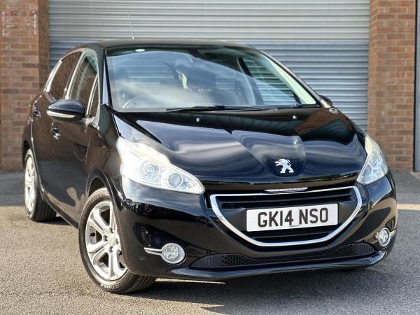 Peugeot 208 1.4 HDi Allure Hatchback 5dr Diesel Manual Euro 5 (70 ps)