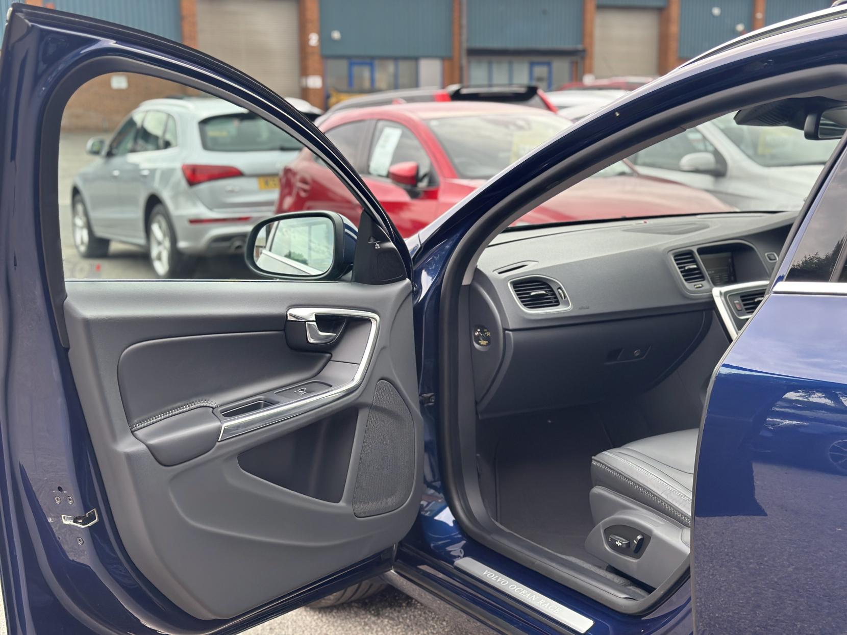 Volvo V60 1.6 Ocean Race Nav Estate (2010 - 2013)