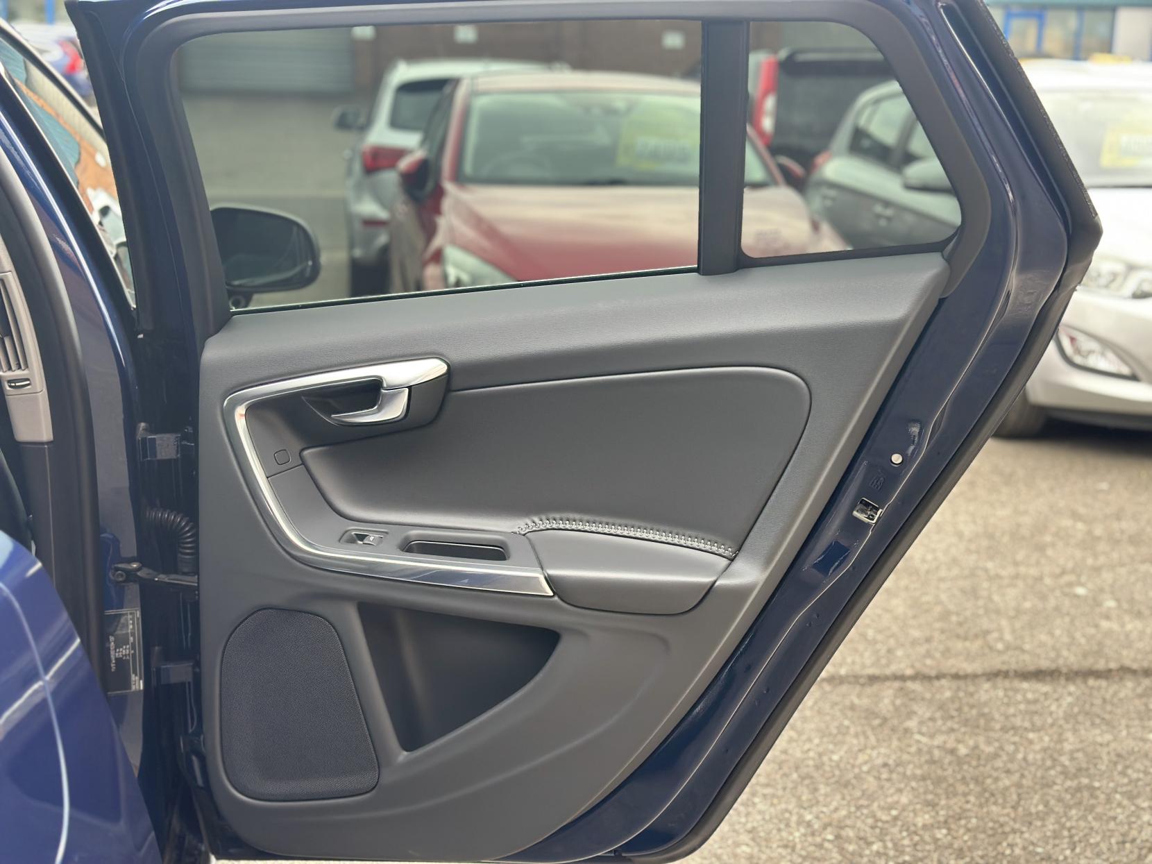 Volvo V60 1.6 Ocean Race Nav Estate (2010 - 2013)