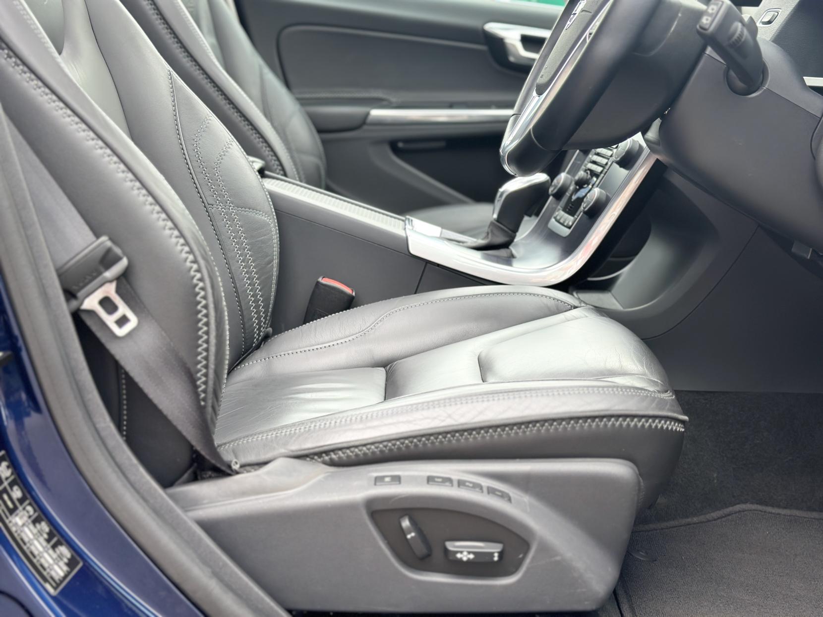 Volvo V60 1.6 Ocean Race Nav Estate (2010 - 2013)