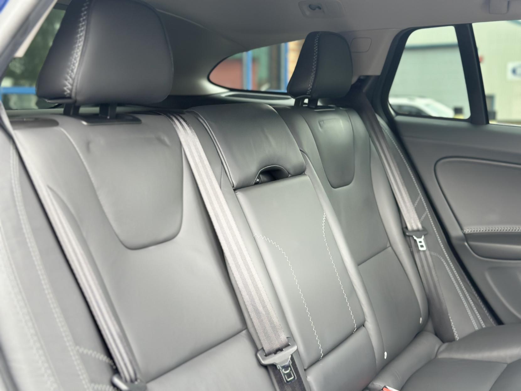 Volvo V60 1.6 Ocean Race Nav Estate (2010 - 2013)