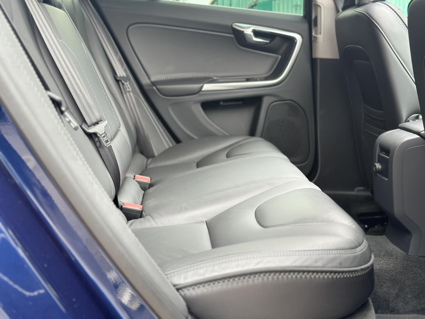 Volvo V60 1.6 Ocean Race Nav Estate (2010 - 2013)