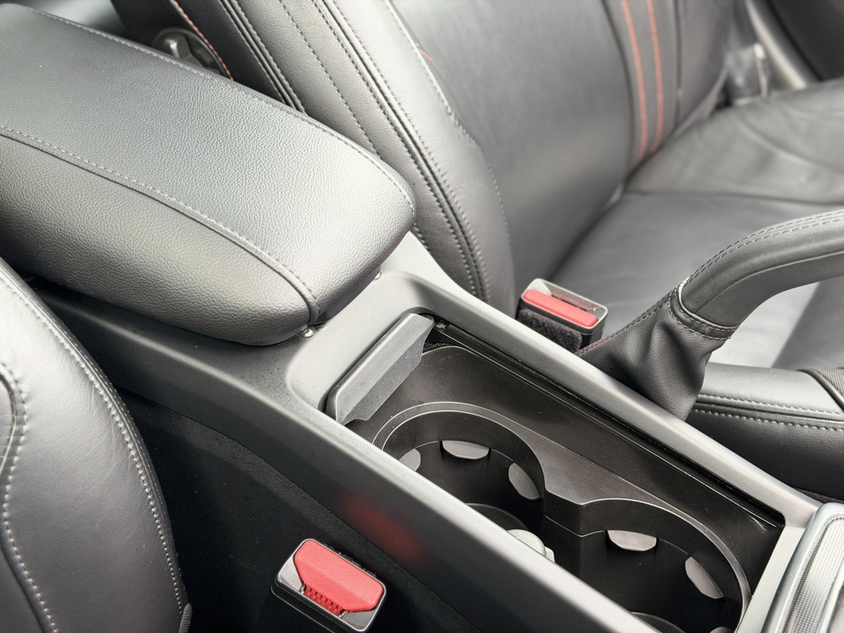 Volvo V40 1.6 T4 SE LUX NAV OCEAN RACE EDITON