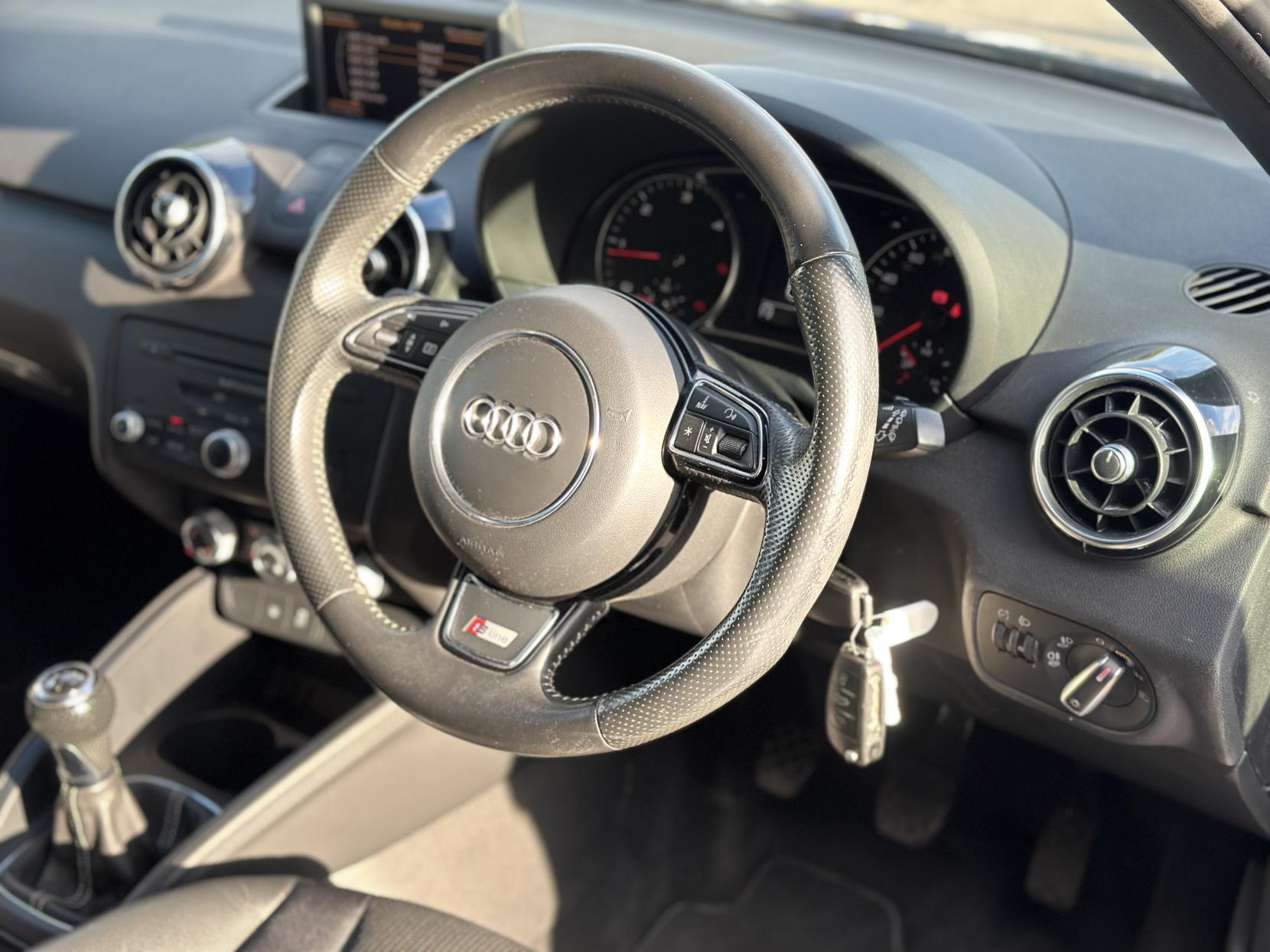 Audi A1 1.6 TDI S line Sportback 5dr Diesel Manual Euro 5 (s/s) (105 ps)