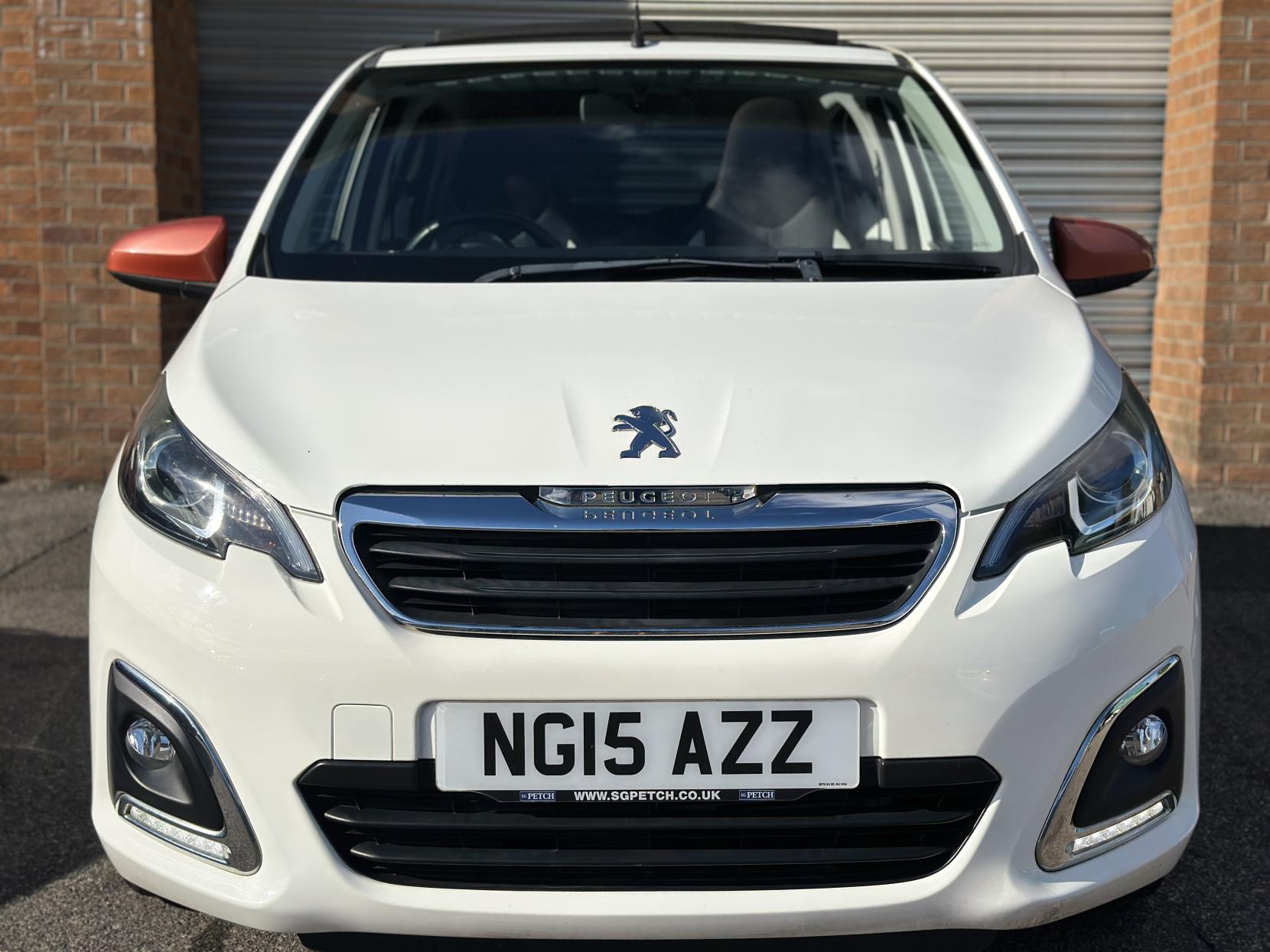 Peugeot 108 1.2 PureTech Roland Garros Top! 5dr Petrol Manual Euro 6 (82 ps)