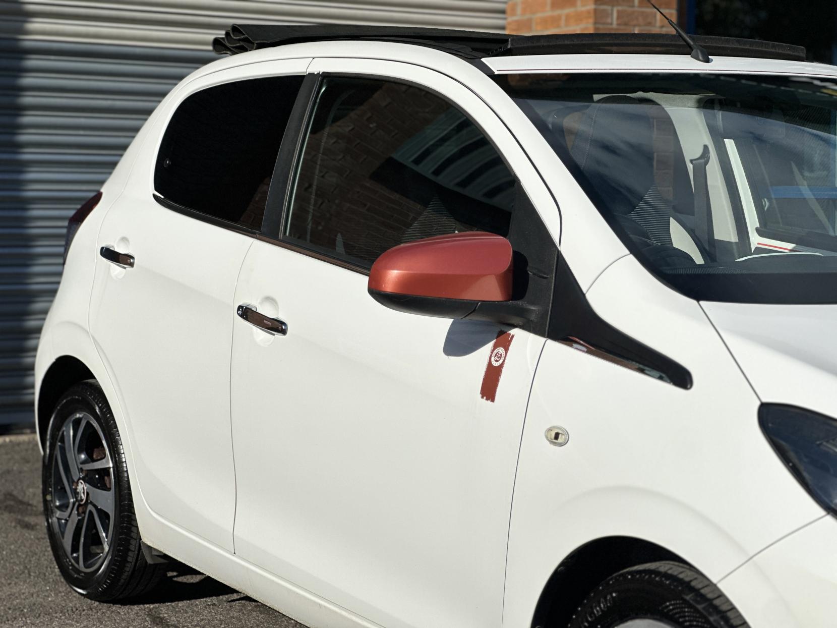 Peugeot 108 1.2 PureTech Roland Garros Top! 5dr Petrol Manual Euro 6 (82 ps)
