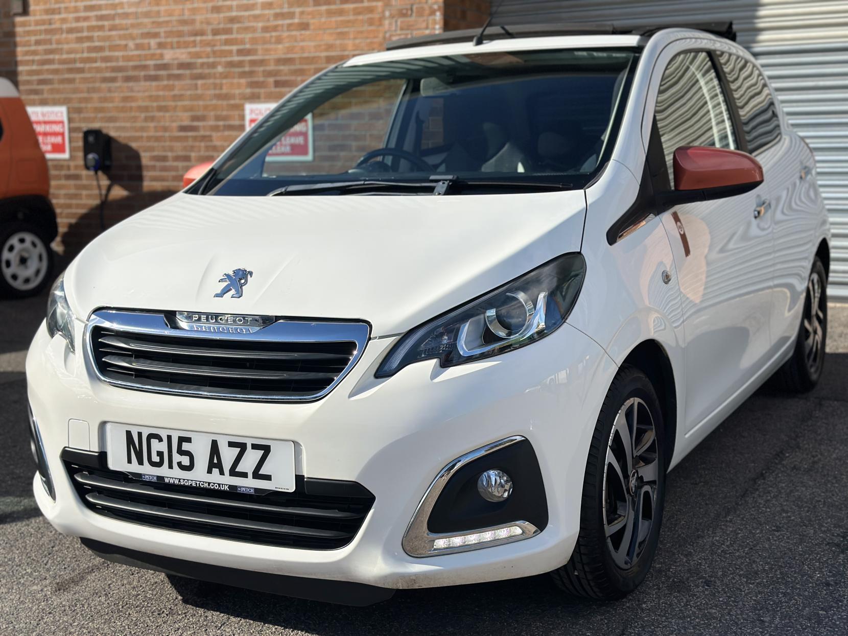 Peugeot 108 1.2 PureTech Roland Garros Top! 5dr Petrol Manual Euro 6 (82 ps)