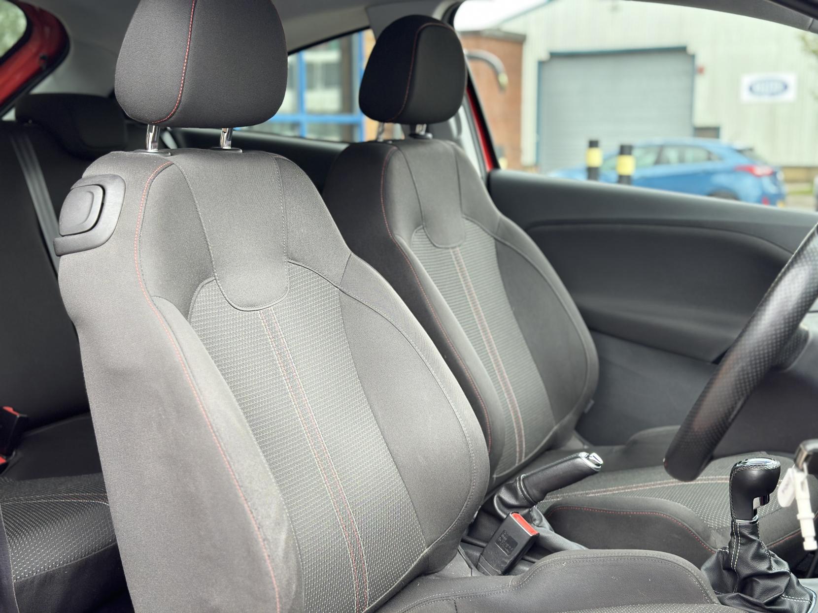 Vauxhall Corsa 1.4i ecoFLEX Limited Edition Hatchback 3dr Petrol Manual Euro 6 (75 ps)