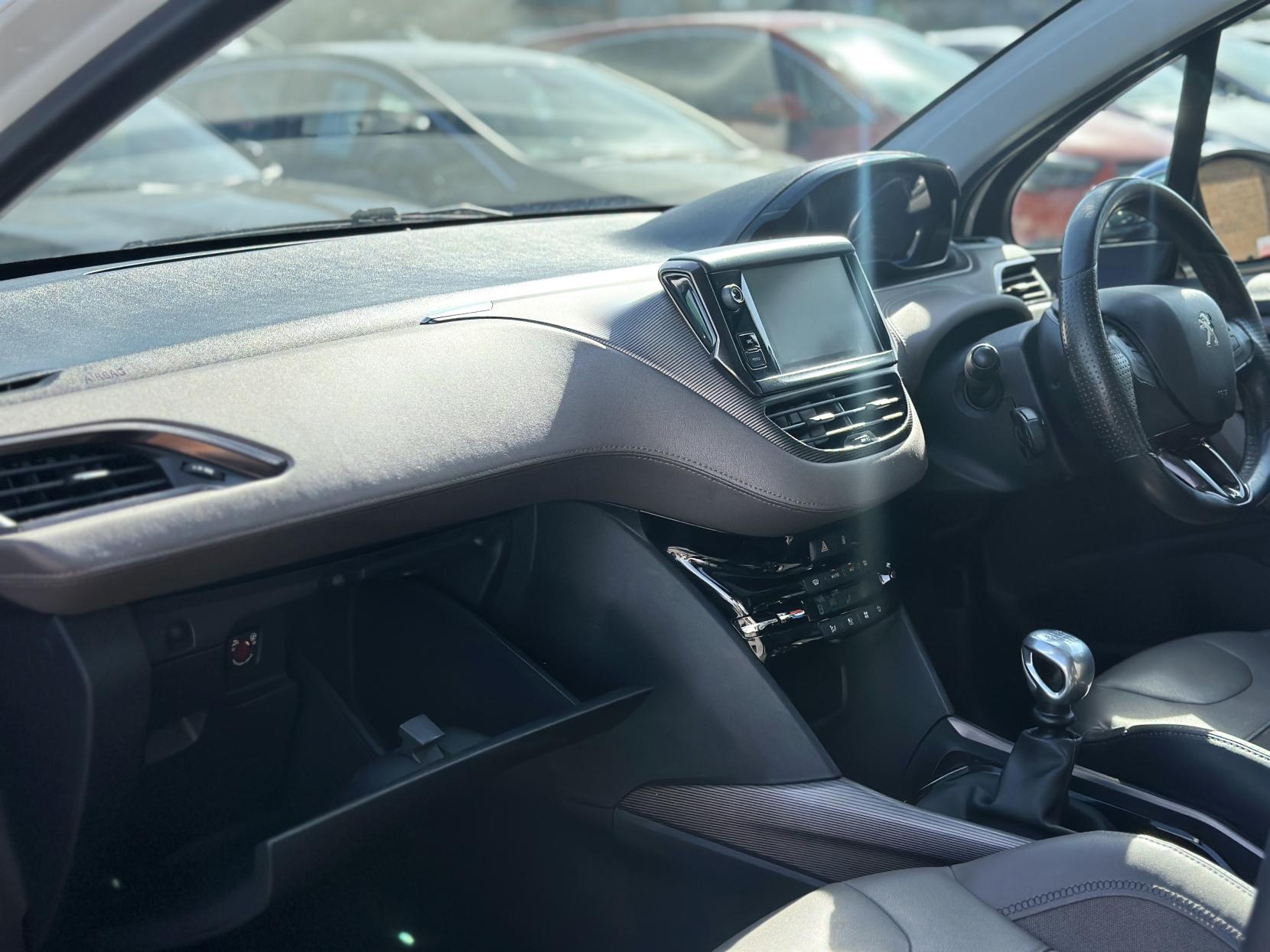 Peugeot 2008 1.6 e-HDi Feline SUV 5dr Diesel Manual Euro 5 (s/s) (Calima) (115 ps)